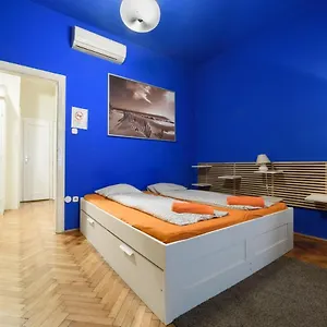 Apartment Pulse King Street Location, Budapest