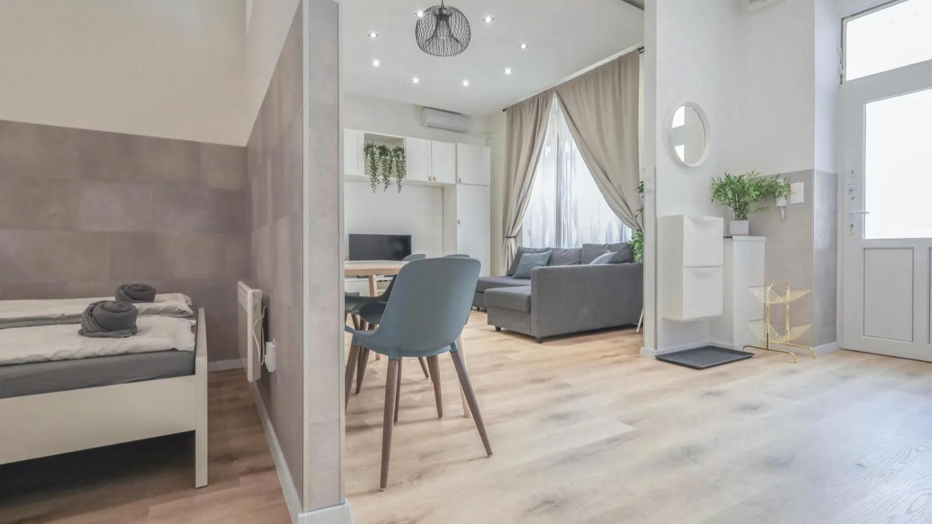 Petofi Apartment In The Center Budapest